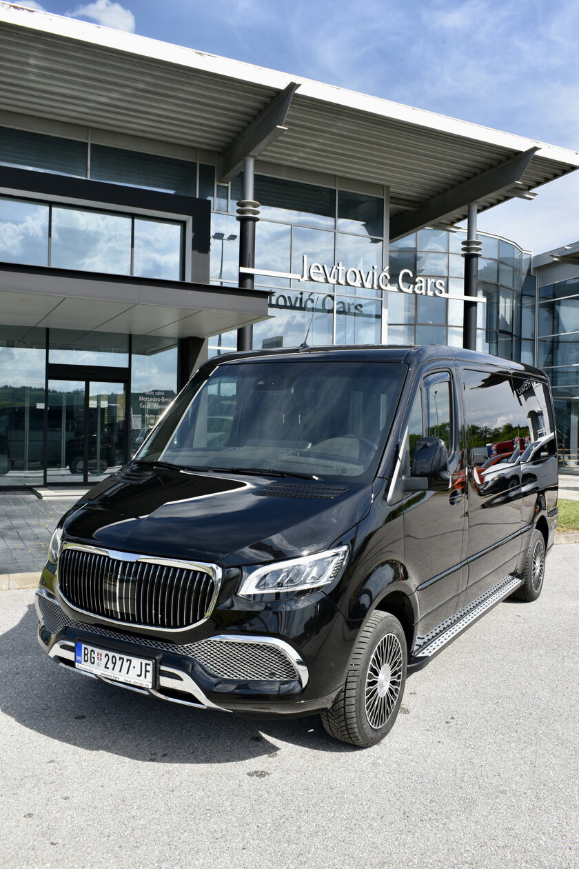 Mercedes Benz Sprinter tourer VIP