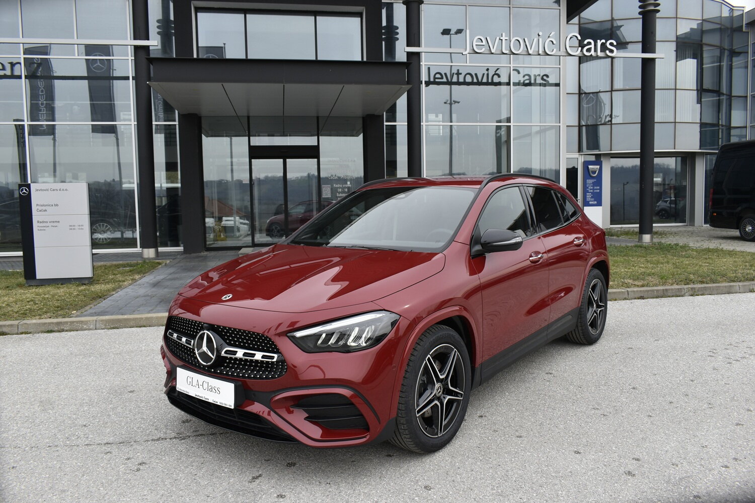 Mercedes Benz GLA 180