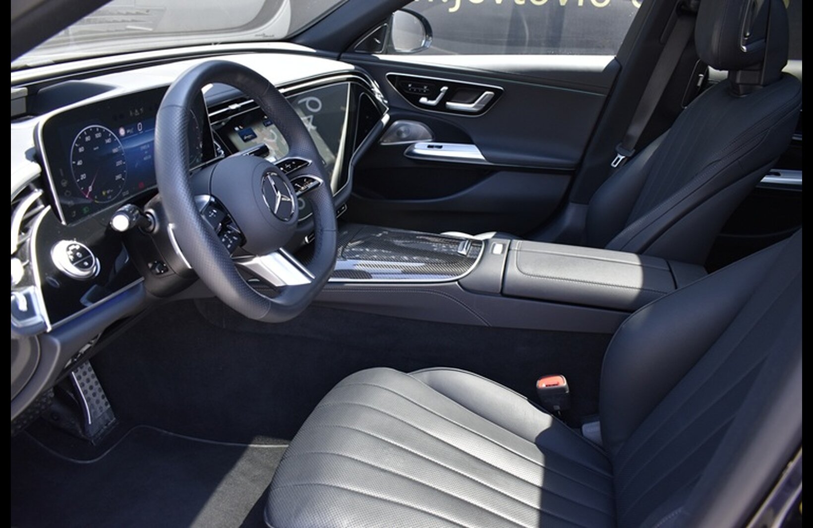 2339_K430079.JPG